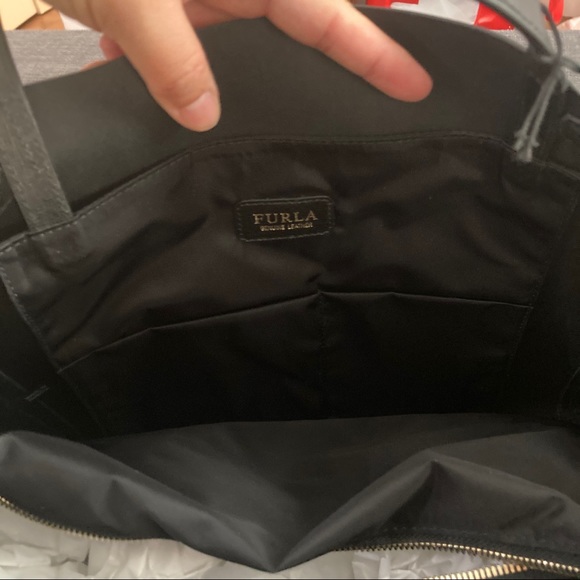 Furla large tote black bow NWT - Picture 7 of 9